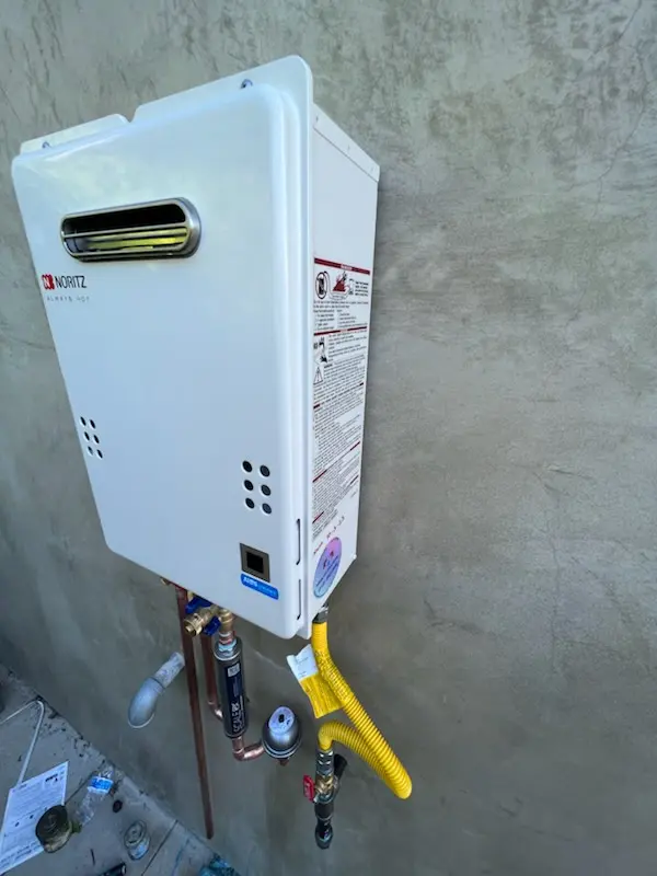Tankless water heater installation for Lake Port Meadows homes
